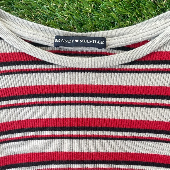 Brandy Melville Top - Picture 2 of 2